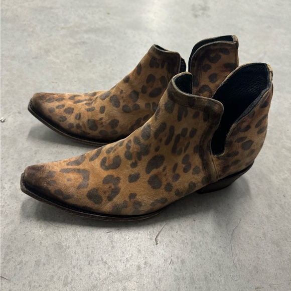 Snip Toe Leopard Print Booties - Picture 5 of 5